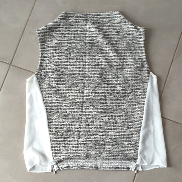 3/$20 1.State Grey & White Tank Top - Picture 3 of 3